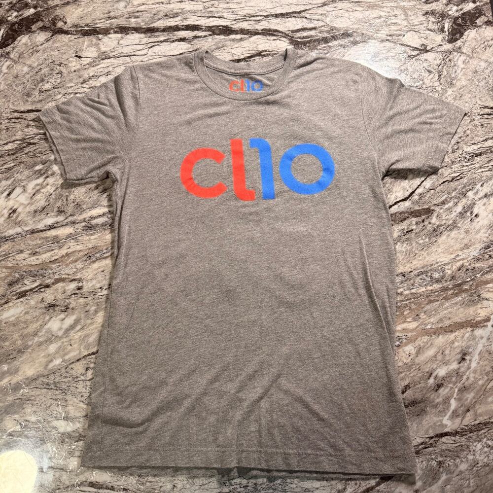 Alo Men's T-Shirt Short Sleeve Tee - GRAY - SMALL